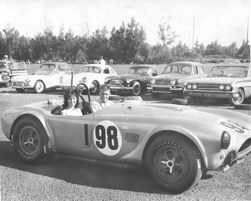 Dave MacDonald in Shelby Cobra CSX2136 1963 Hawaiian GP